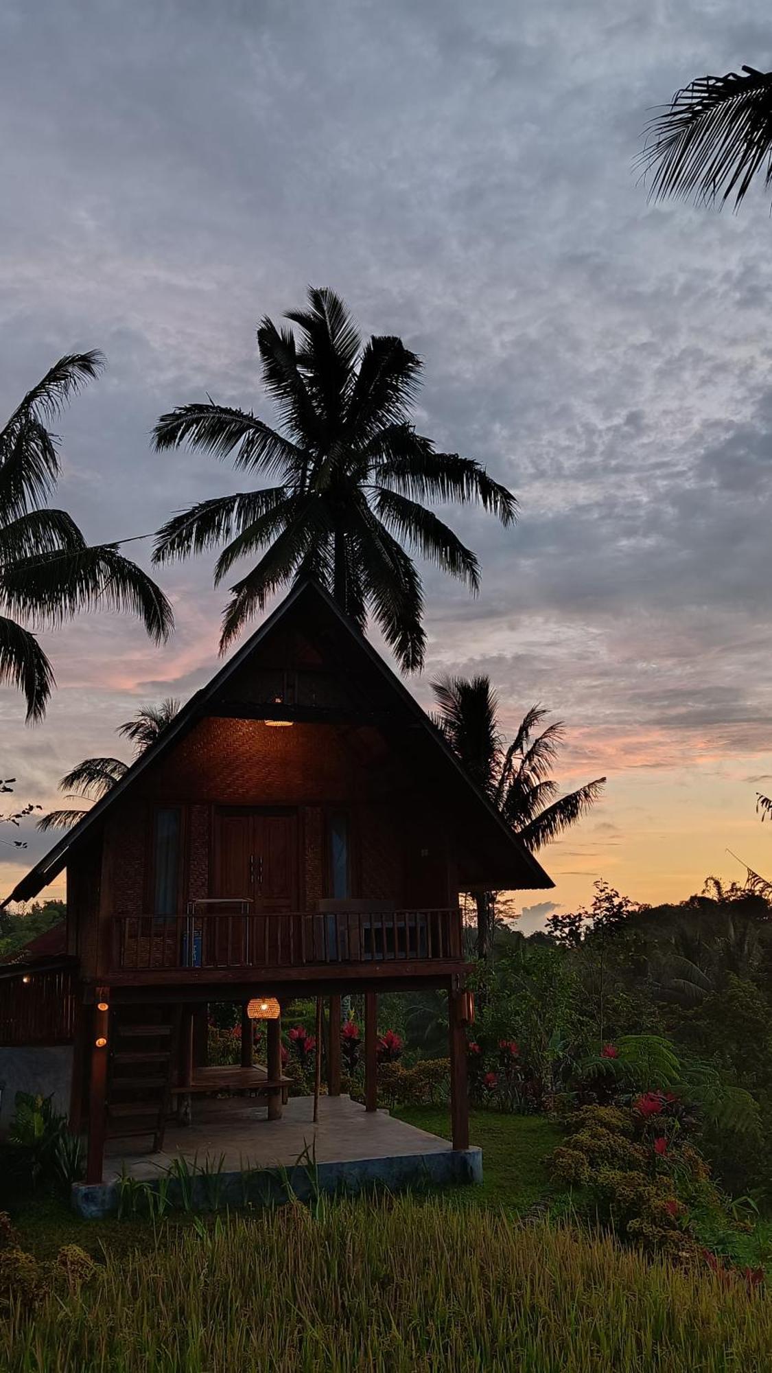 Dewi Rinjani Homestay 테테바투 외부 사진